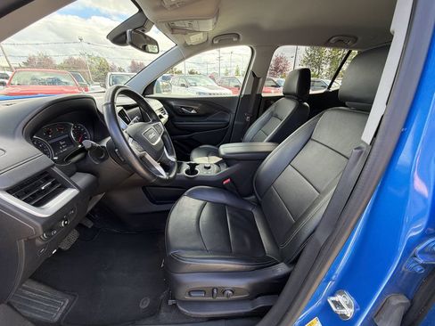 Used 2024 GMC Terrain SLT AWD/4WD image 13