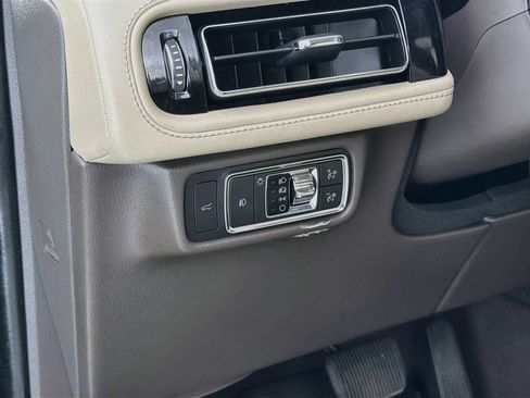 Used 2021 Lincoln Aviator Reserve w/ Equipment Group 202A AWD/4WD image 13