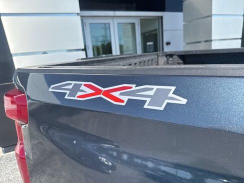 Used 2020 Chevrolet Silverado 1500 LT w/ All-Star Edition AWD/4WD image 11