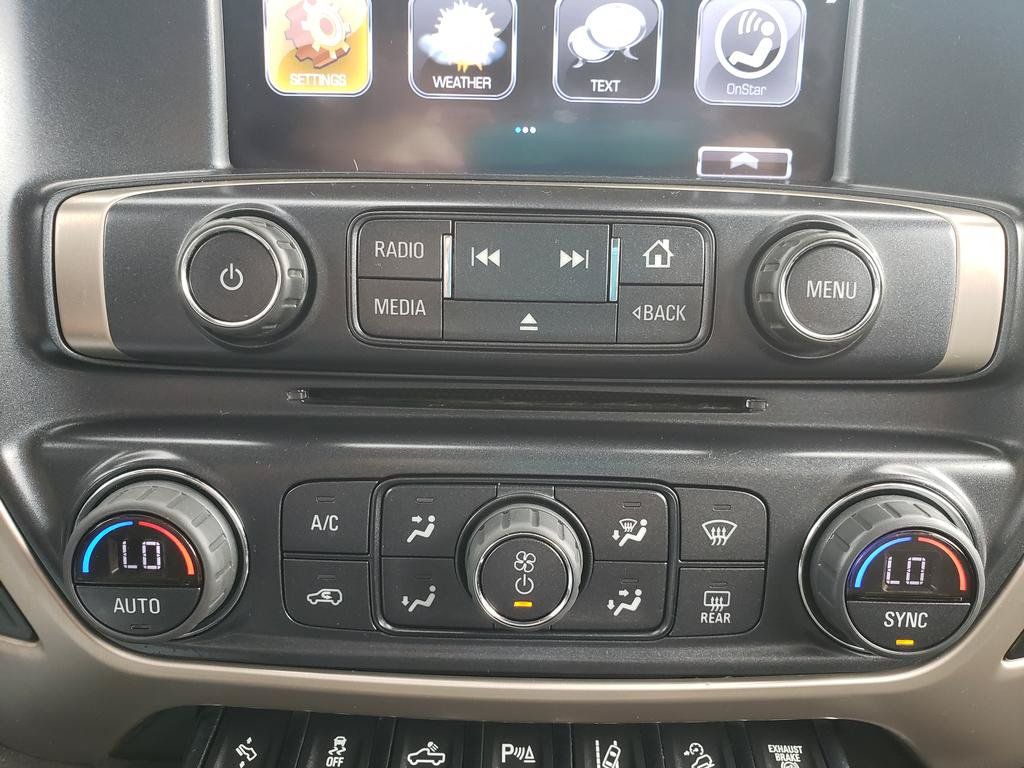 Used 2018 GMC Sierra 2500 Denali w/ Duramax Plus Package AWD/4WD image 18