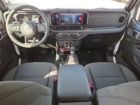 Certified 2025 Jeep Gladiator Rubicon w/ Safety Group image 16