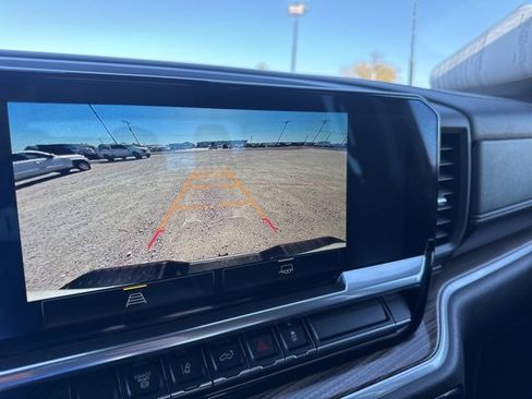 Used 2024 Chevrolet Silverado 2500 LT image 21