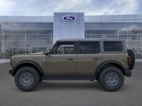 New 2025 Ford Bronco Outer Banks w/ Sasquatch Package image 3