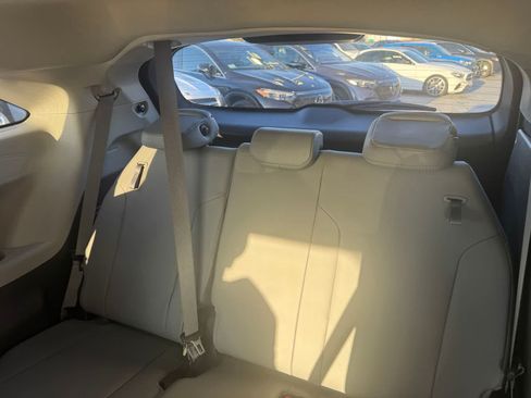 Used 2021 Toyota Sienna XLE FWD image 6