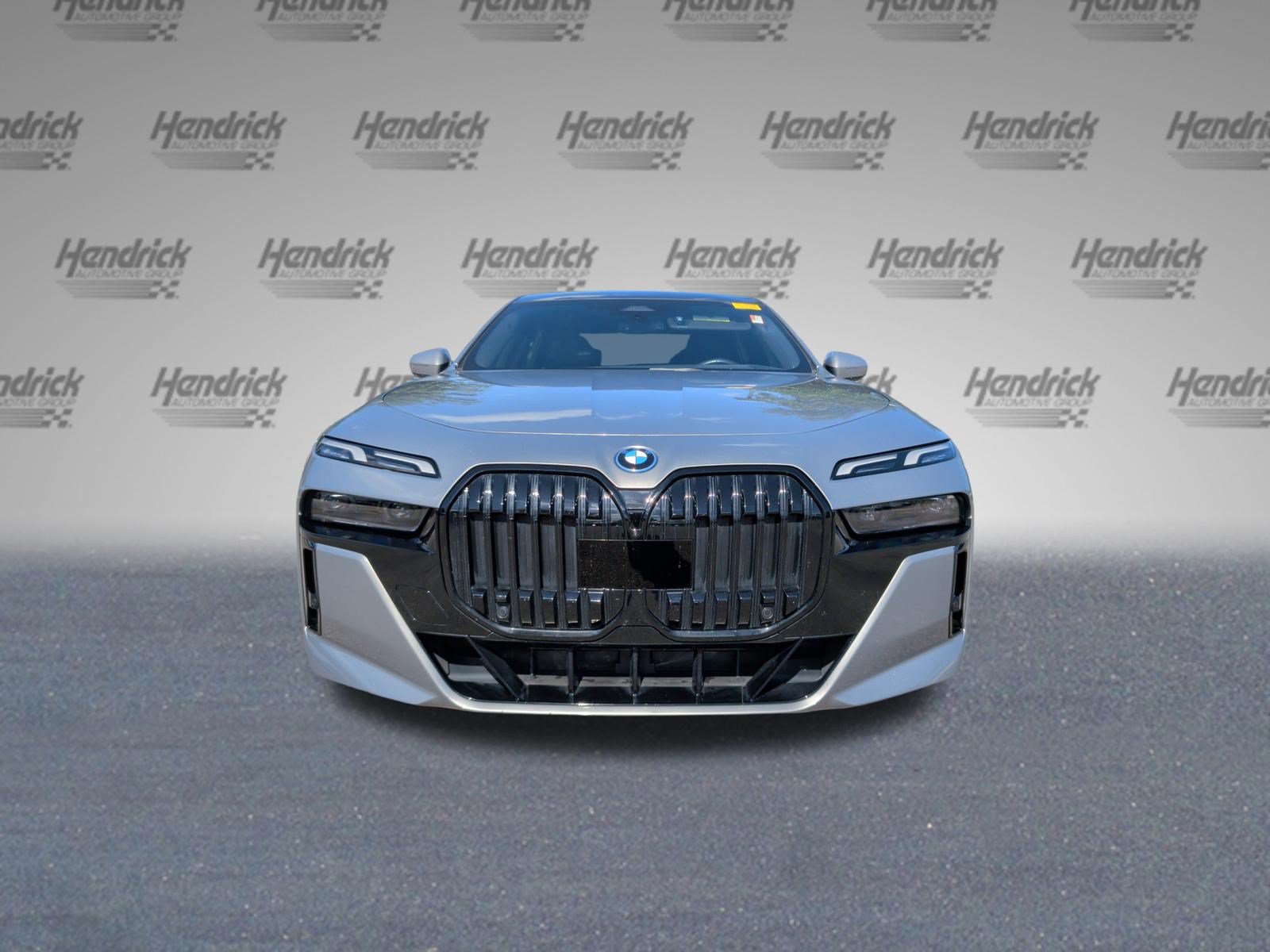 Used 2024 BMW i7 eDrive50 w/ M Sport Package RWD image 5