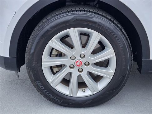 Used 2020 Jaguar E-PACE image 10