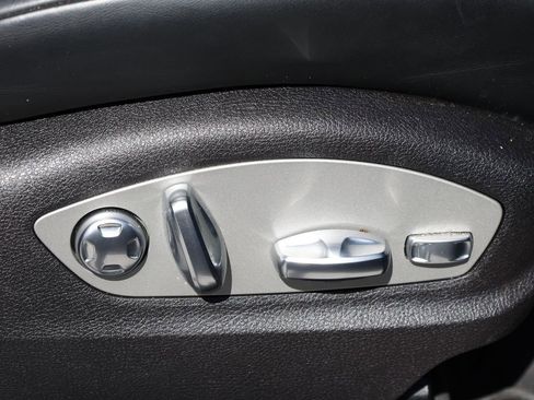 Used 2020 Porsche Macan image 22