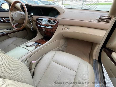 Used 2009 Mercedes-Benz CL 550 4MATIC image 14
