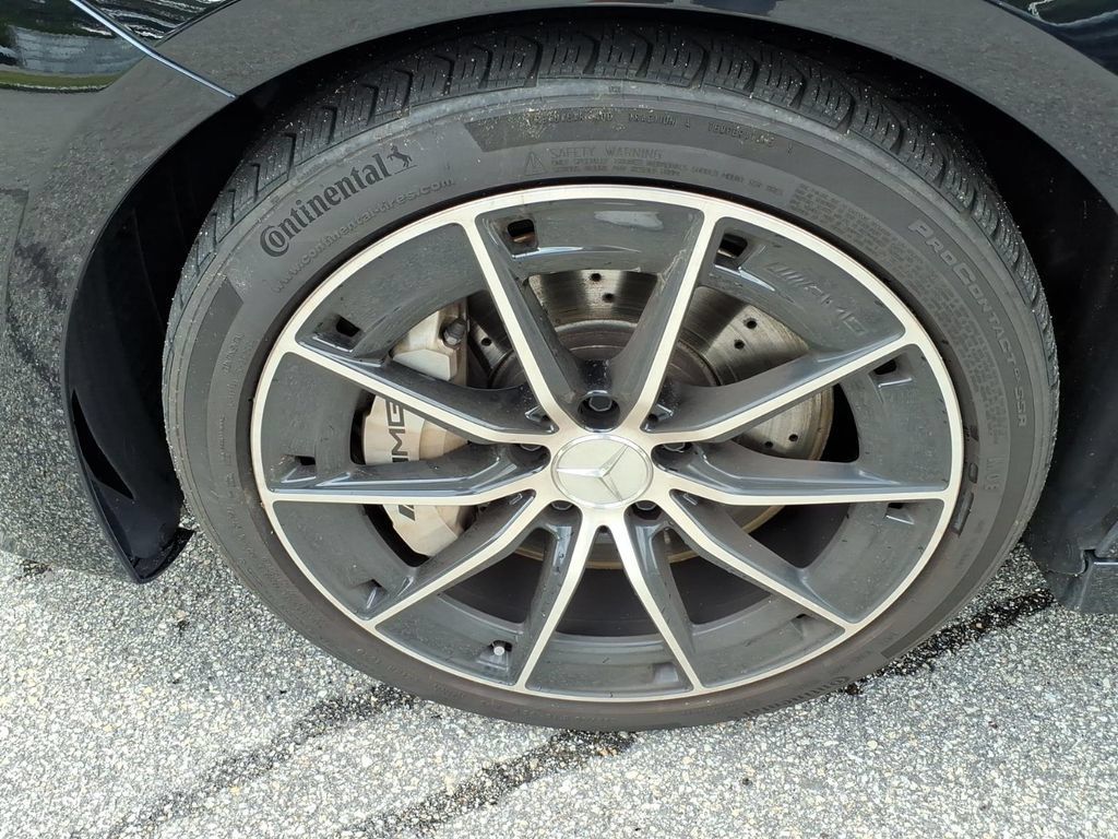 Used 2025 Mercedes-Benz CLA 35 AMG 4MATIC image 9