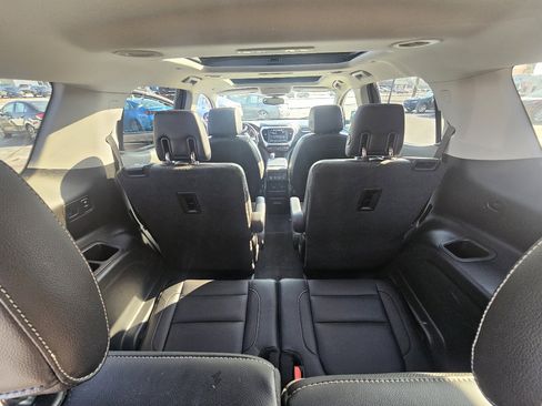 Used 2019 GMC Acadia SLT image 14