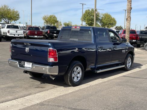 Certified 2020 RAM 1500 Classic SLT w/ Luxury Group image 5