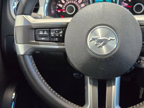 Used 2014 Ford Mustang Premium RWD image 19