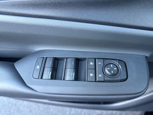 Used 2025 Toyota Prius LE image 13