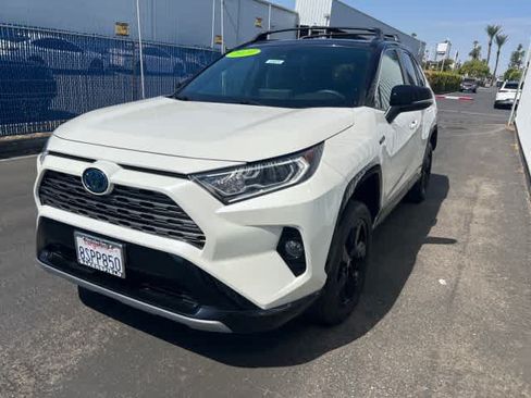 Used 2020 Toyota RAV4 XSE w/ XSE Grade Weather Package AWD/4WD image 9