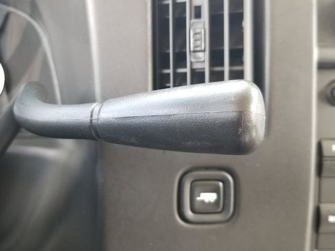 Used 2013 Chevrolet Express 1500 LS image 23