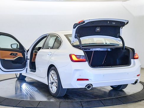 Used 2025 BMW 330i xDrive Sedan w/ Convenience Package image 27