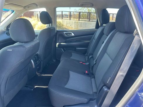 Used 2020 Nissan Pathfinder S AWD/4WD image 18