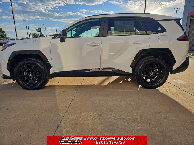Used 2026 Toyota RAV4 SE AWD/4WD image 2
