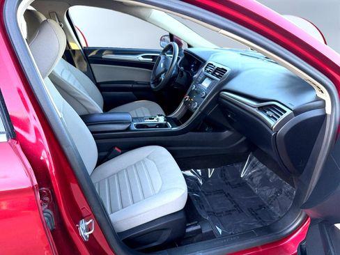 Used 2020 Ford Fusion S image 12
