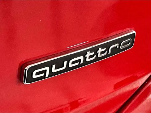 Used 2023 Audi Q3 2.0T Premium image 9