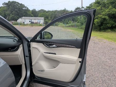 Used 2023 Buick Envision Avenir FWD image 10