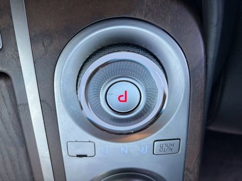 Used 2023 Genesis G80 image 26