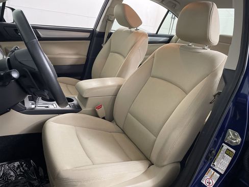 Used 2015 Subaru Legacy 2.5i Premium AWD/4WD image 12