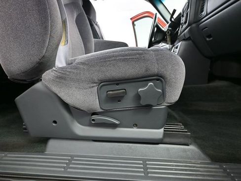 Used 2001 GMC Sierra 1500 SLE w/ Convenience Plus Group image 41