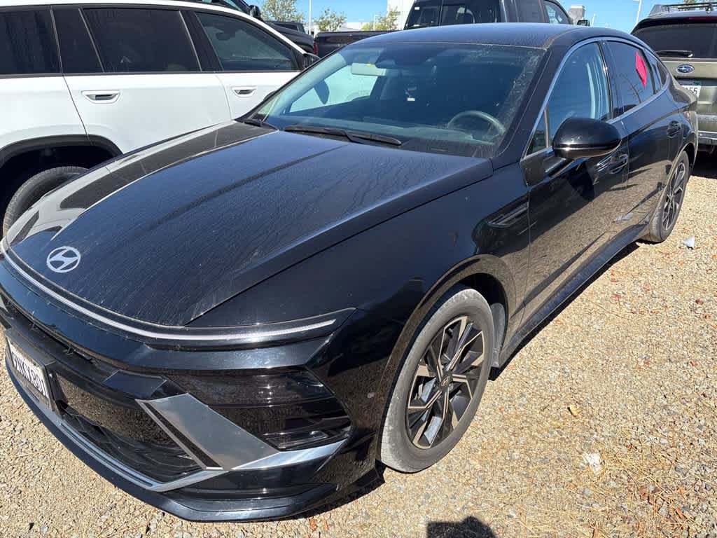 Used 2024 Hyundai Sonata SEL FWD image 2