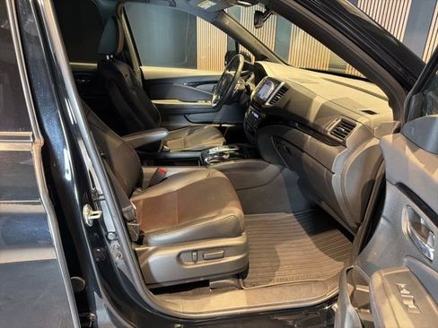 Used 2020 Honda Ridgeline Black Edition image 9