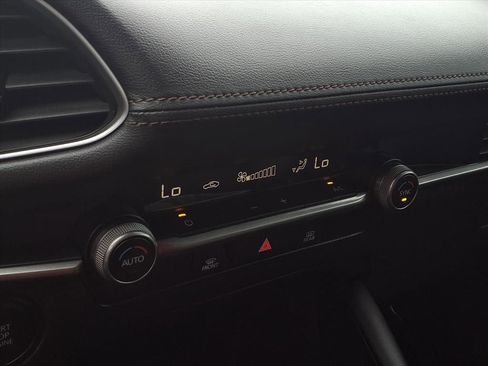 Used 2023 MAZDA MAZDA3 s image 11