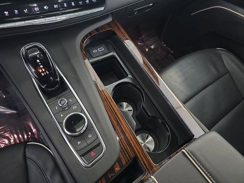 Certified 2023 Cadillac Escalade Premium Luxury w/ Performance Package image 27