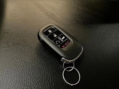 Used 2023 Honda Pilot EX-L image 34