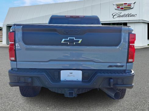 Used 2024 Chevrolet Silverado 2500 ZR2 w/ ZR2 Bison Edition image 5