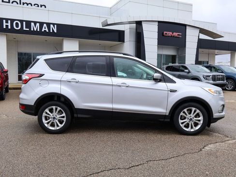 Used 2018 Ford Escape SEL w/ Ford Safe & Smart Package image 2