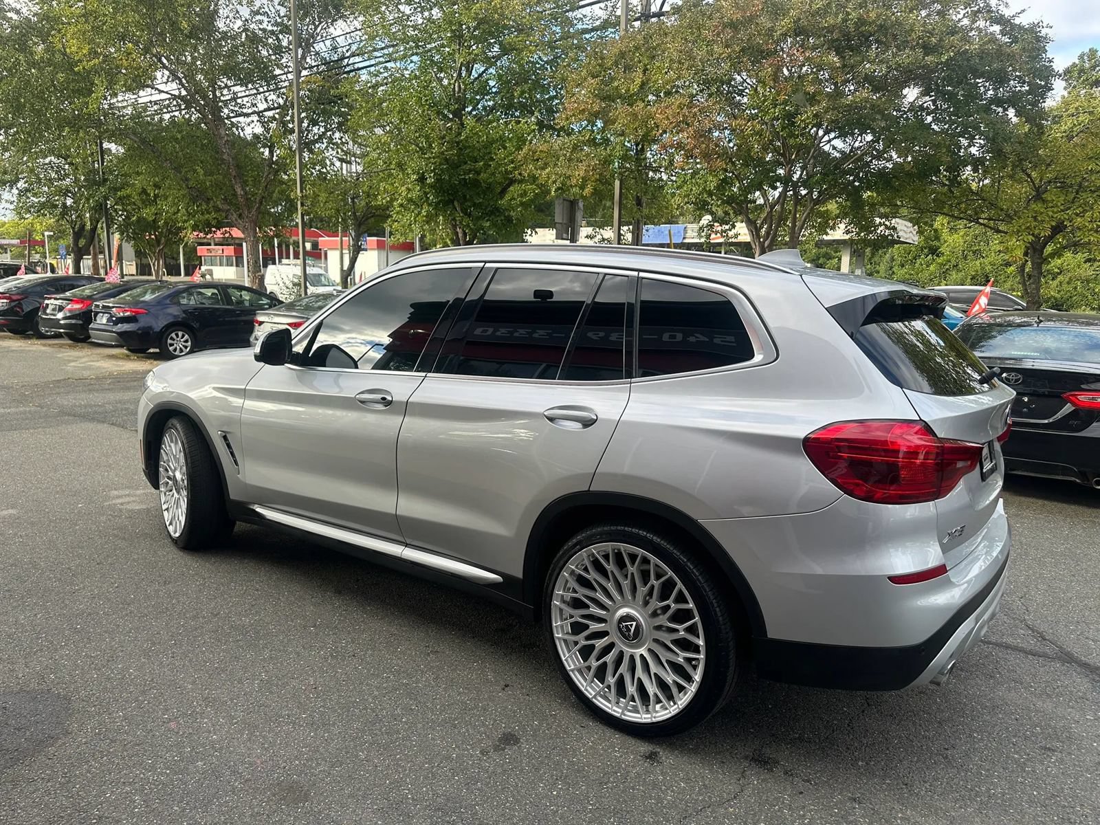 Used 2019 BMW X3 xDrive30i w/ Driving Assistance Package AWD/4WD image 4