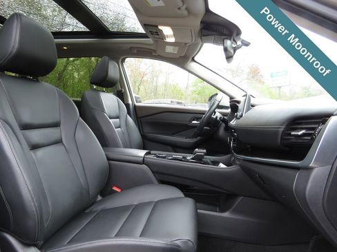 Used 2023 Nissan Rogue SL AWD/4WD image 13