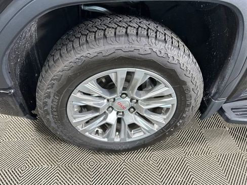 Used 2019 GMC Sierra 1500 Denali w/ Driver Alert Package II image 10