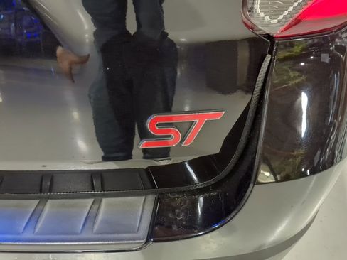 Used 2020 Ford Explorer ST image 10