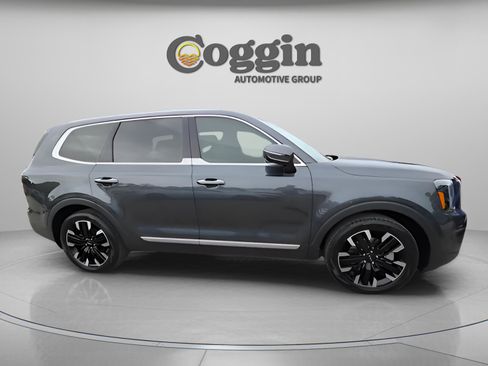 Used 2024 Kia Telluride SX w/ Towing Package image 15