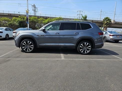 Used 2022 Volkswagen Atlas SEL Premium image 8