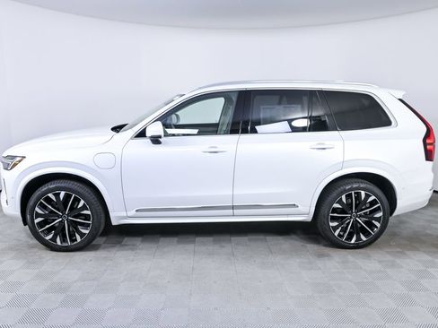 New 2026 Volvo XC90 T8 Ultra AWD/4WD image 2