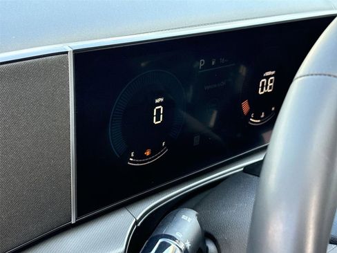 Used 2025 Hyundai Santa Fe SEL image 10