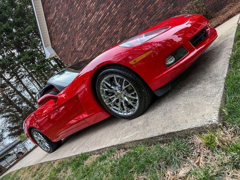 Used 2007 Chevrolet Corvette Coupe image 36