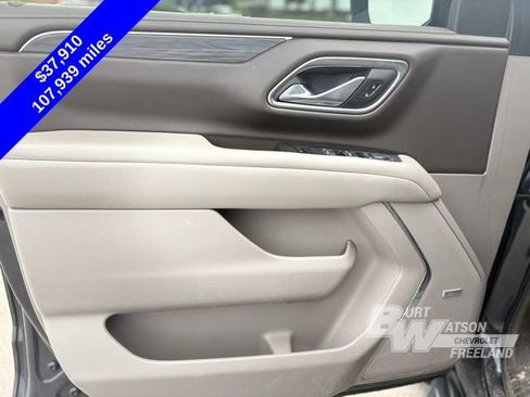 Used 2021 GMC Yukon XL SLT w/ SLT Luxury Plus Package AWD/4WD image 13