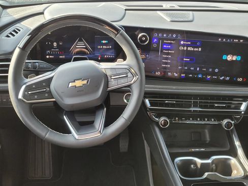 Used 2026 Chevrolet Traverse High Country AWD/4WD image 20