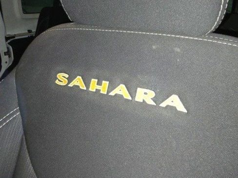 Used 2014 Jeep Wrangler Unlimited Sahara image 16