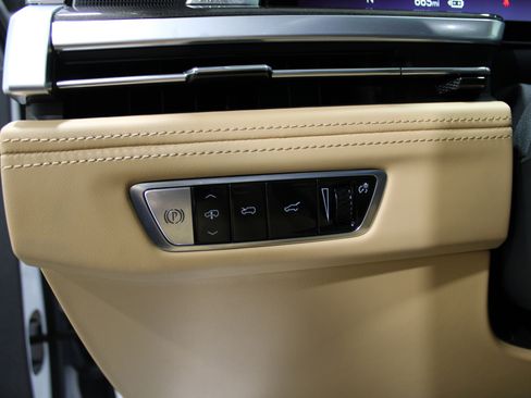 New 2025 Cadillac Escalade IQ Luxury 2 image 9