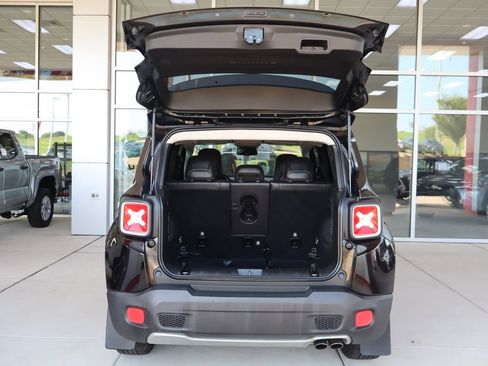 Used 2017 Jeep Renegade Limited FWD image 8