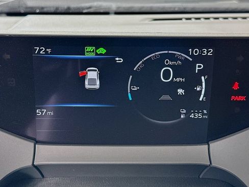 Used 2026 Toyota Prius Plug-In Hybrid FWD image 12